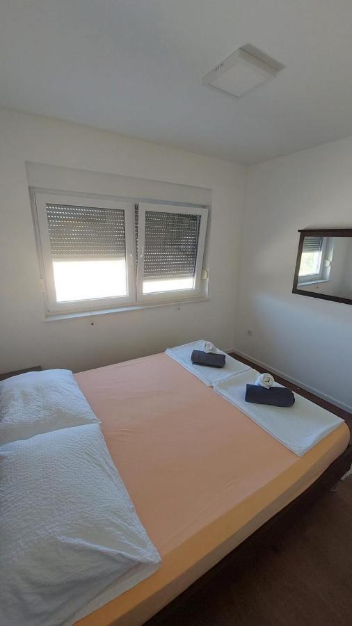 Navis Apartment Supetarska Draga Luaran gambar